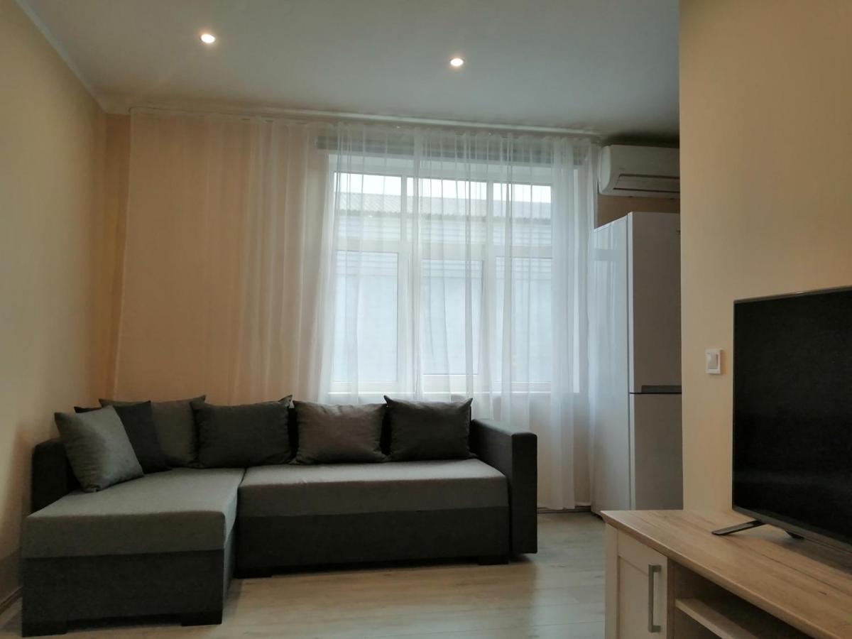 Apartamenti Miera Osta Liepāja Exterior foto
