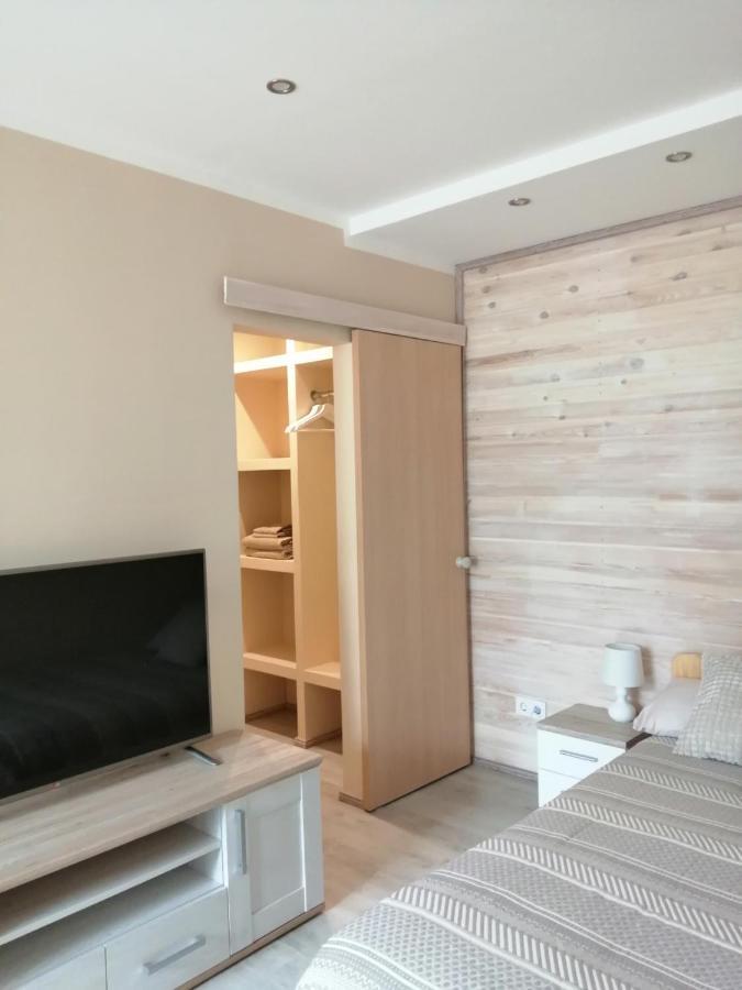 Apartamenti Miera Osta Liepāja Exterior foto